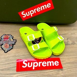 🚨Birkenstock style NWT durability & Comfort. Is not some cheap sandal Quality